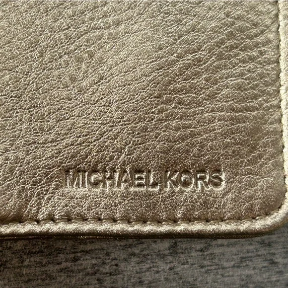 NWT Michael Kors Gold Studded Wallet - Picture 4 of 8